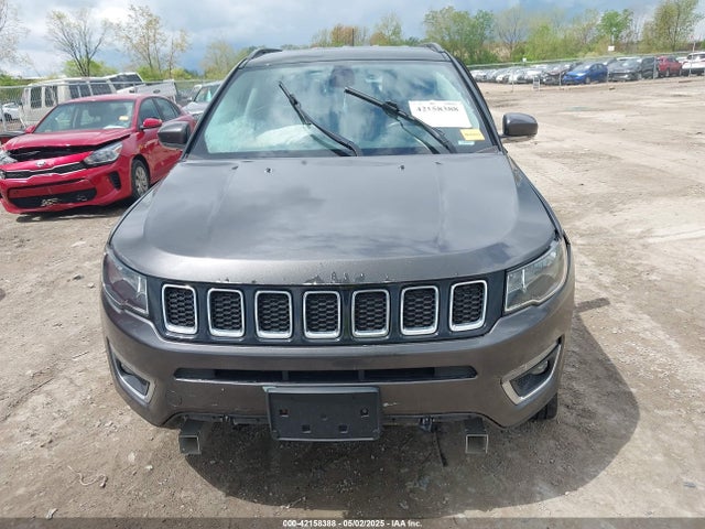 3C4NJCCB1KT699081 Jeep Compass Limited Fwd