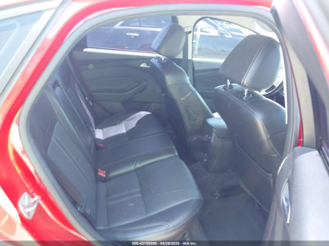 1FADP3F28EL323912 Ford FOCUS SE