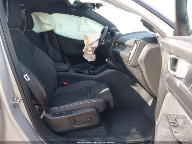 YV4ED3GBXN2008666 Volvo C40 Recharge Pure Electric P8 Ultimate