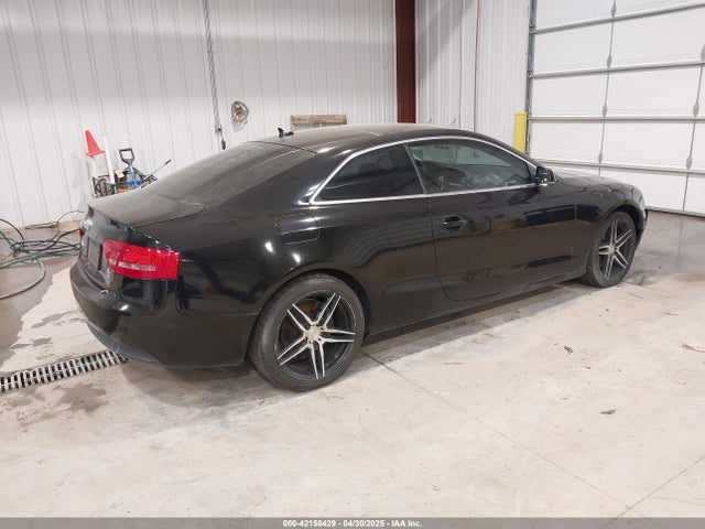 2010 AUDI A5 WAULFAFR3AA047023 Photo 3