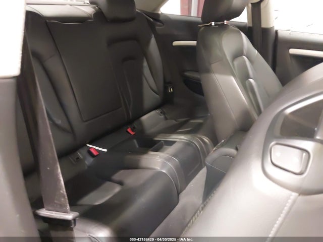 2010 AUDI A5 WAULFAFR3AA047023 Photo 7