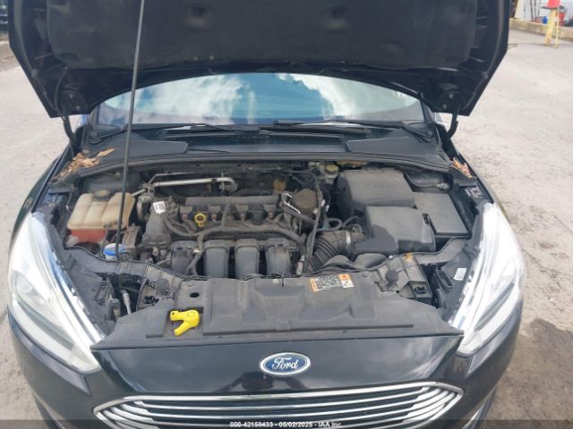 1FADP3J28FL213712 Ford Focus Titanium