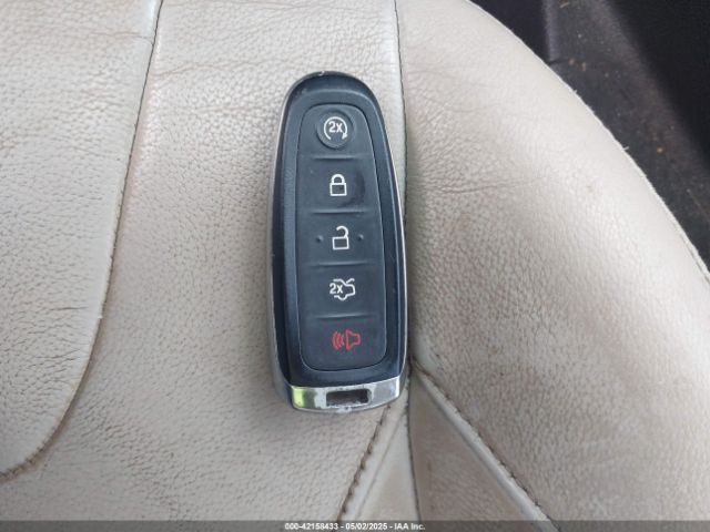 1FADP3J28FL213712 Ford Focus Titanium
