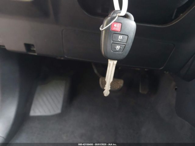 5TFAX5GN3JX114646 Toyota Tacoma Sr
