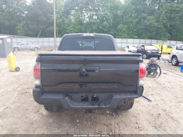 5TFAX5GN3JX114646 Toyota Tacoma Sr