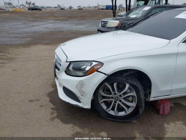 55SWF4JB5JU253705 Mercedes-Benz C 300