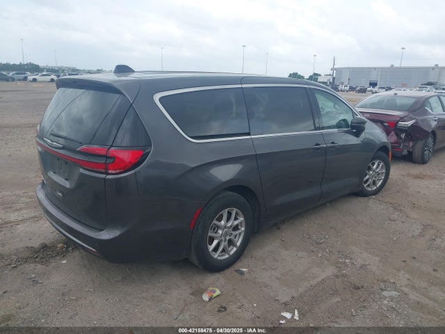 Chrysler Pacifica Touring L 2023 2C4RC1BG5PR602455 Image 4