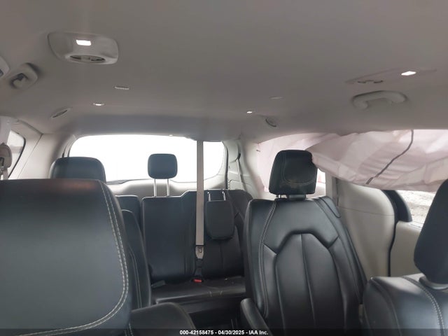 Chrysler Pacifica Touring L 2023 2C4RC1BG5PR602455 Image 8