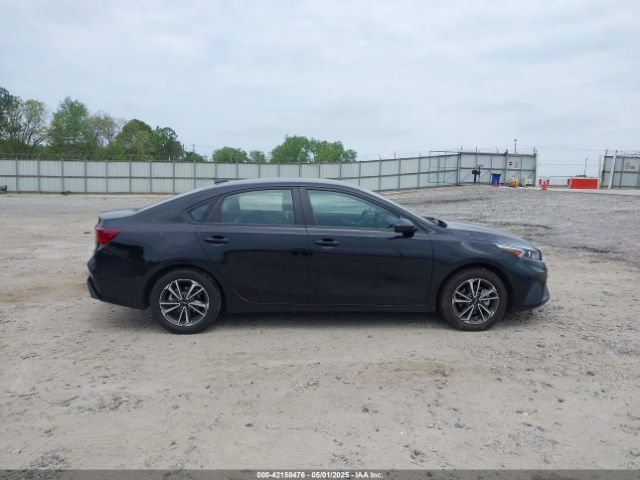 3KPF24AD1PE594919 KIA Forte Lxs