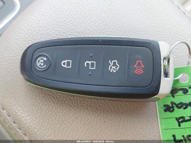 1FMCU9J93HUC13107 Ford Escape Titanium