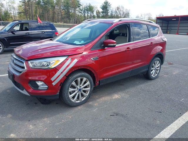 1FMCU9J93HUC13107 Ford Escape Titanium