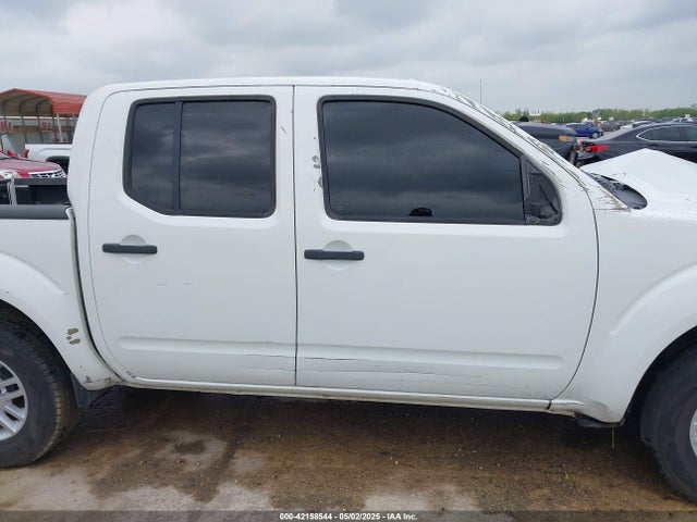 1N6AD0ER5JN747207 Nissan 2018