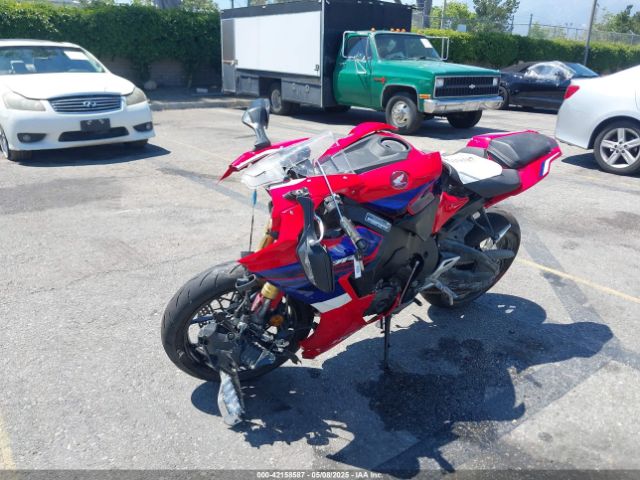2024 HONDA CBR1000 JH2SC7713RK700062 Photo 1
