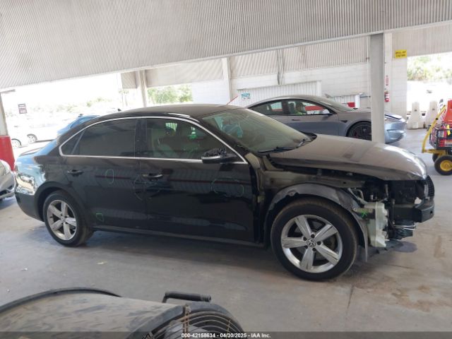 1VWBT7A30FC064531 Volkswagen Passat 1.8t Se