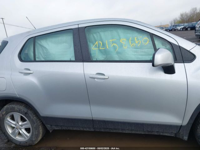 KL7CJKSB3LB310265 Chevrolet Trax Fwd Ls