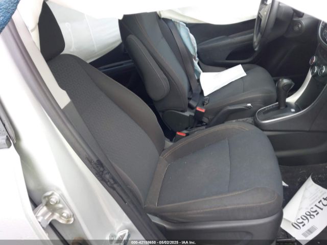 KL7CJKSB3LB310265 Chevrolet Trax Fwd Ls