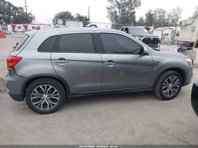 JA4AP3AW8JU013880 Mitsubishi Outlander Sport 2.4 Se