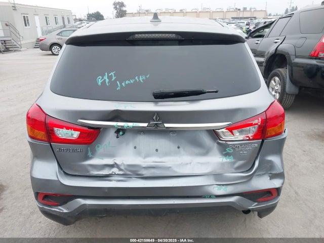 JA4AP3AW8JU013880 Mitsubishi Outlander Sport 2.4 Se