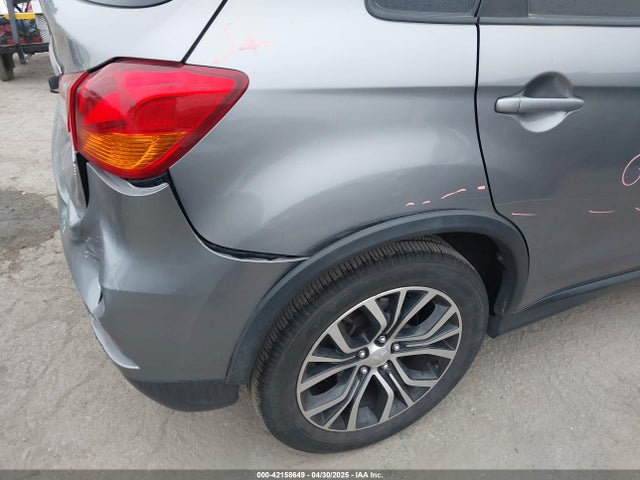 JA4AP3AW8JU013880 Mitsubishi Outlander Sport 2.4 Se