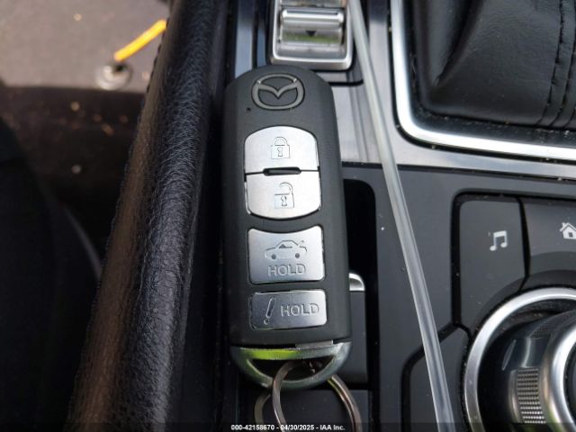 2017 MAZDA MAZDA6 JM1GL1U57H1142093 Photo 10