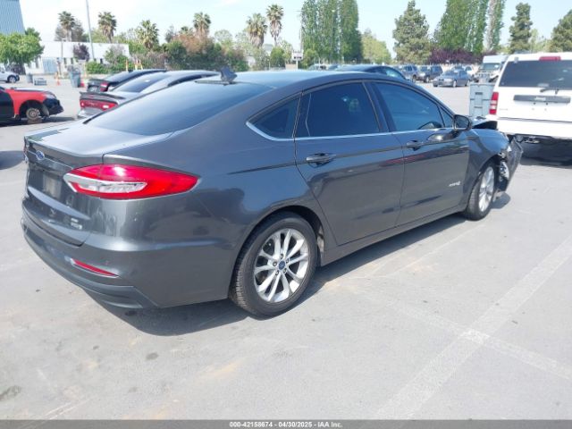 3FA6P0LU8KR286757 Ford Fusion Hybrid Se