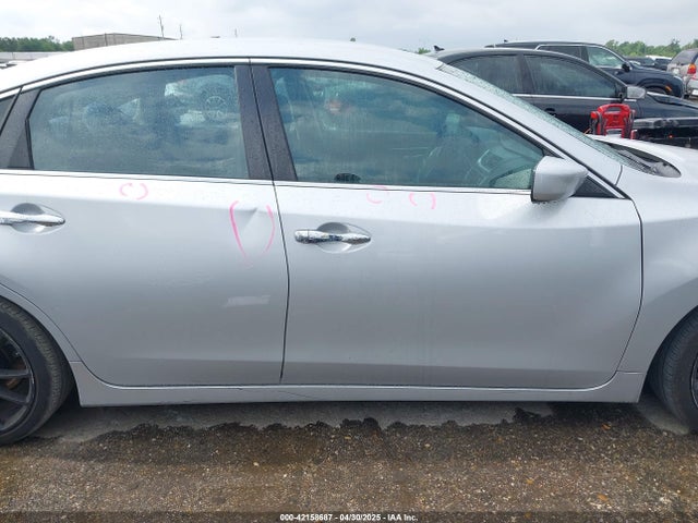 1N4AL3AP1HN347639 Nissan Altima 2.5 S