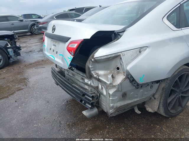 1N4AL3AP1HN347639 Nissan Altima 2.5 S