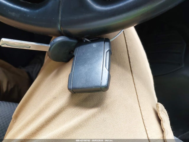 1GCVKREC3GZ141156 Chevrolet Silverado 1500 1lt