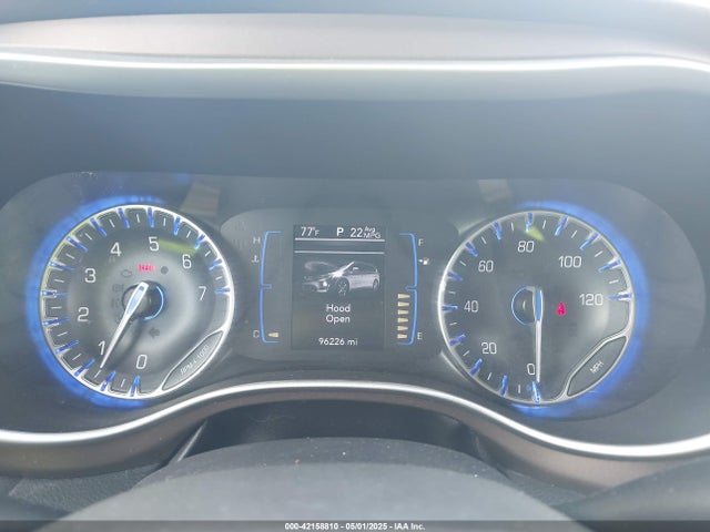 2C4RC1BG1JR263569 Chrysler Pacifica Touring L