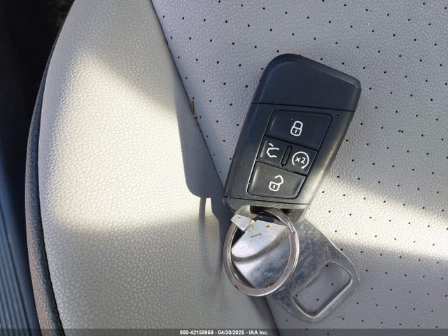 3VWC57BU0KM111278 Volkswagen 1.4 tsi