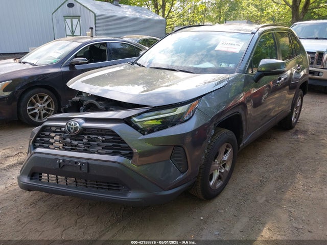 2T3P1RFV4NW277532 Toyota Rav4 Xle