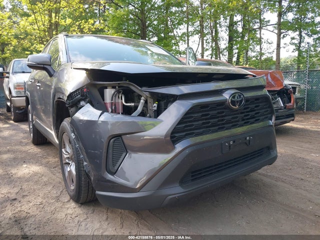 2T3P1RFV4NW277532 Toyota Rav4 Xle