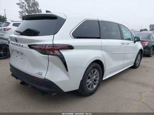 5TDYRKEC3PS141787 Toyota SIENNA XLE