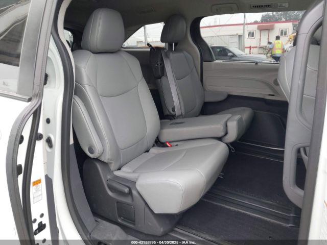 5TDYRKEC3PS141787 Toyota SIENNA XLE