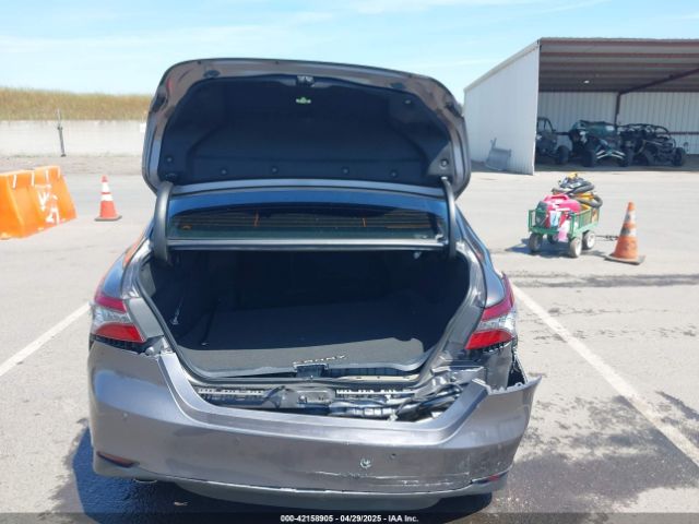 4T1F31AK6NU592331 Toyota Camry Xle Hybrid