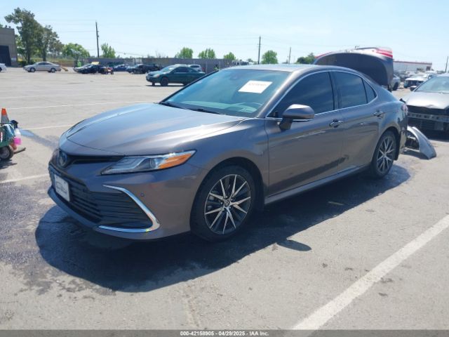 4T1F31AK6NU592331 Toyota Camry Xle Hybrid