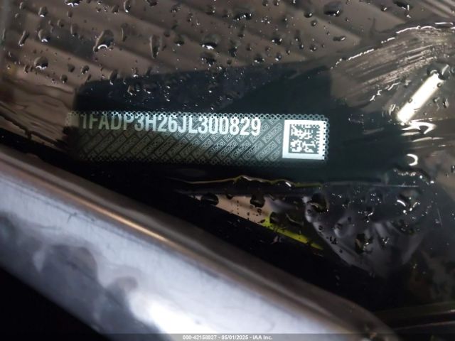 1FADP3H26JL300829 Ford FOCUS SEL