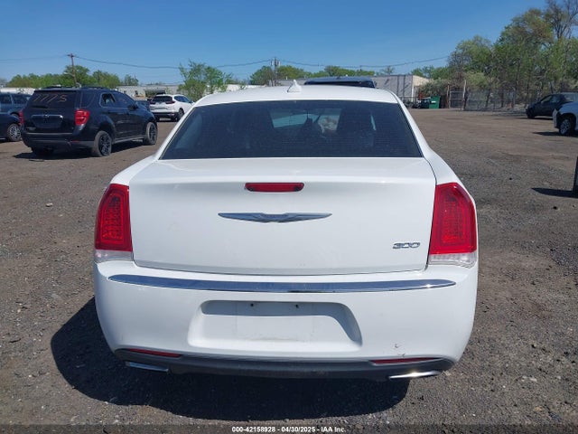 Chrysler 300 Limited 2016 2C3CCAAG5GH147494 Image 16