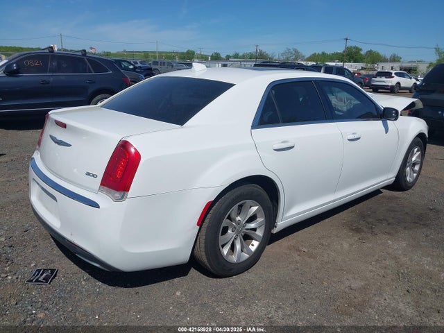 Chrysler 300 Limited 2016 2C3CCAAG5GH147494 Image 4