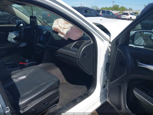Chrysler 300 Limited 2016 2C3CCAAG5GH147494 Image 5