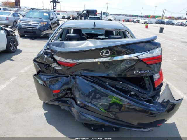 JTHBW1GG5J2194268 Lexus ES 300H