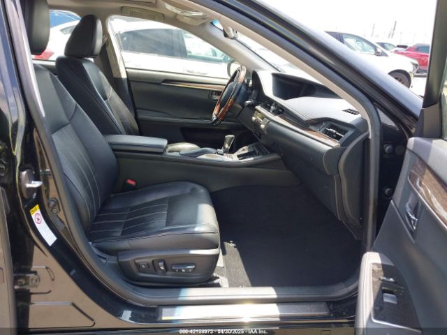 JTHBW1GG5J2194268 Lexus ES 300H