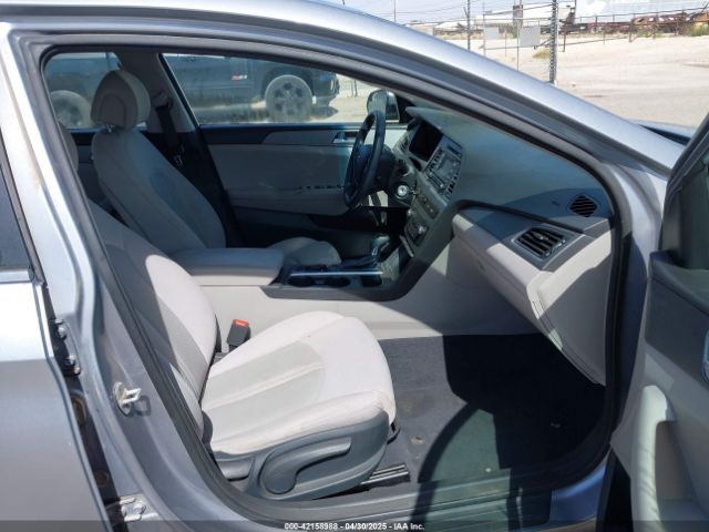 5NPE24AF4FH025196 Hyundai SONATA SE