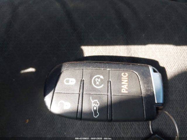 1C4RJFAG3KC647299 Jeep Grand Cherokee Upland 4x4