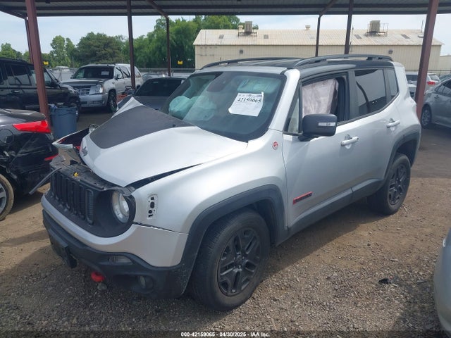 ZACCJBCB1JPG71823 Jeep Renegade Trailhawk 4x4