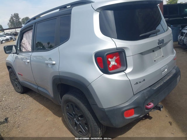 ZACCJBCB1JPG71823 Jeep Renegade Trailhawk 4x4