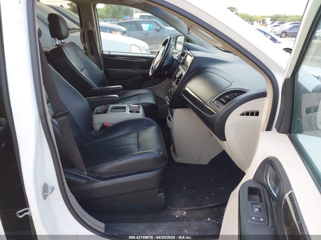 2C4RC1BG4ER292232 Chrysler Town & Country Touring