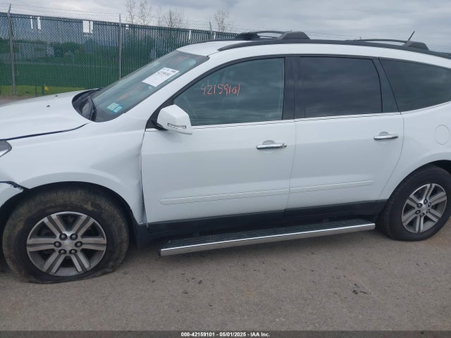 1GNKVHKD8HJ181502 Chevrolet Traverse 2lt