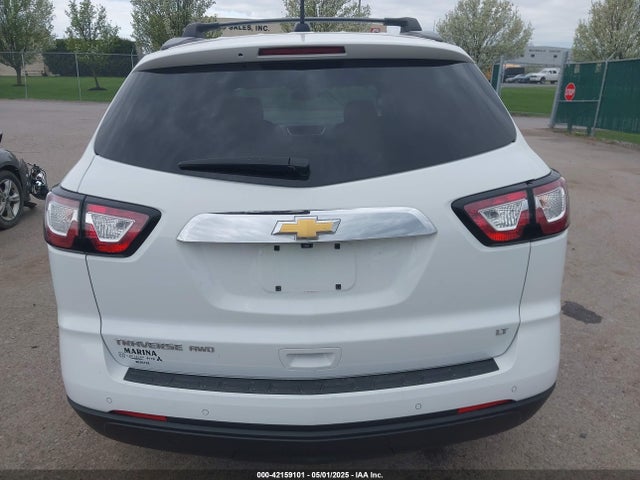 1GNKVHKD8HJ181502 Chevrolet Traverse 2lt