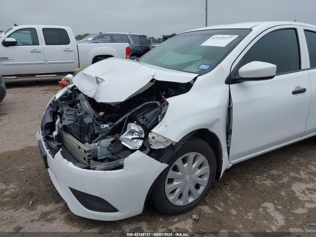 3N1CN7AP5JL812646 Nissan Versa 1.6 S